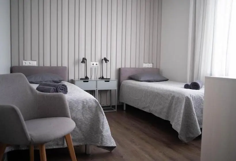 اتاق استاندارد چهار تخته, Good Mood Guesthouse