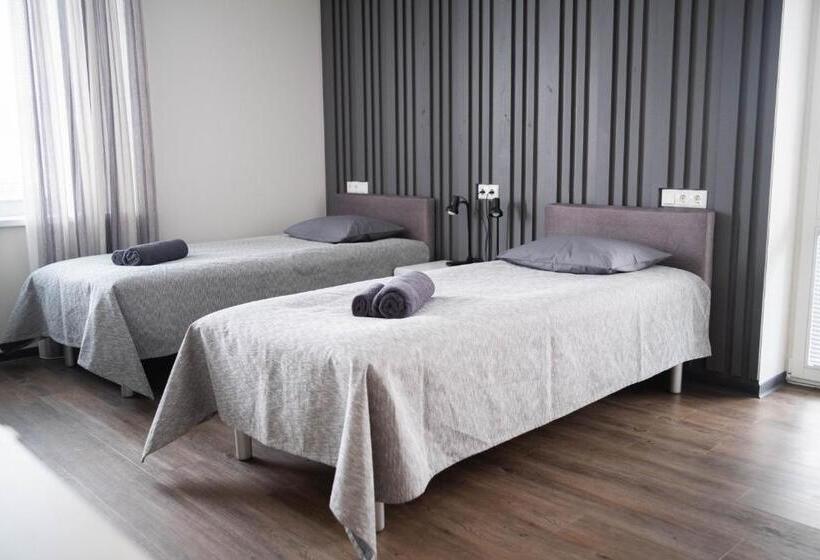 اتاق استاندارد, Good Mood Guesthouse