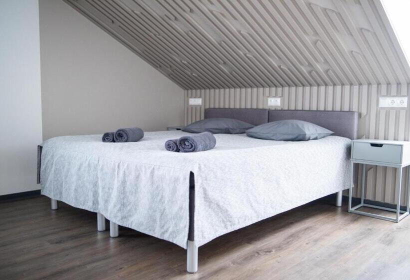 اتاق استاندارد, Good Mood Guesthouse