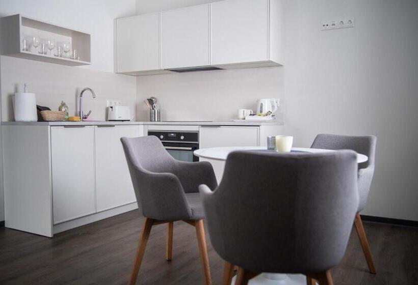 اتاق استاندارد, Good Mood Guesthouse