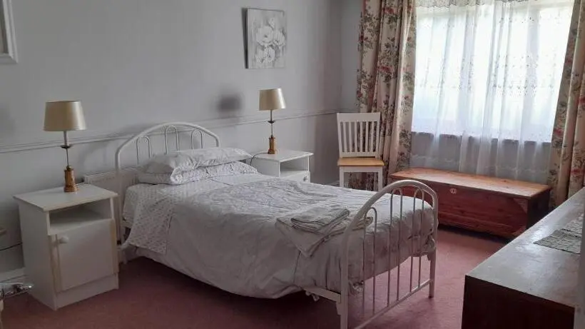 Standard-huone Jaettu Kylpyhuone, Holywell Lodge