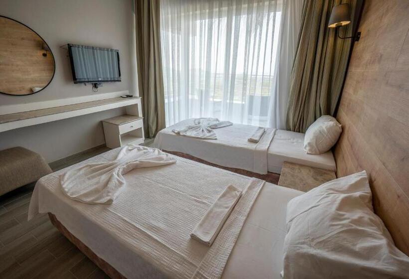 غرفة قياسية مزوَّدة بشُرفة, The Nix Hotel Patara Beach