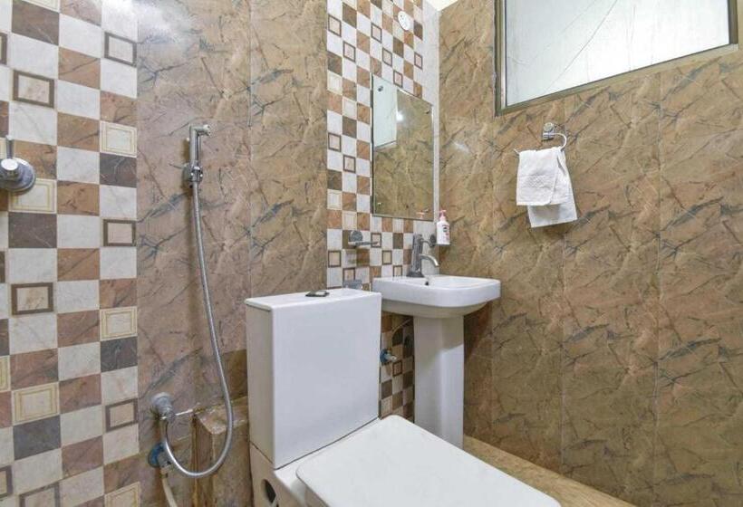 اتاق کلاسیک سه تخته, Collection O Hotel Ace Inn