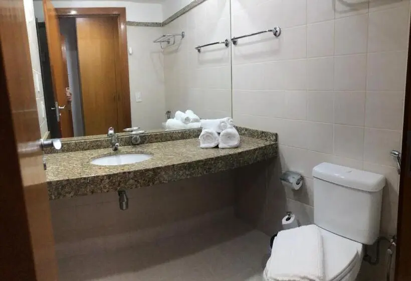 キングサイズベッドのスタンダードルーム, Flat 315   Comfort Hotel Taguatinga   Particular