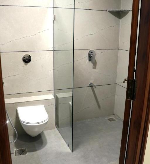 חדר סופריור, Fort Padmawati