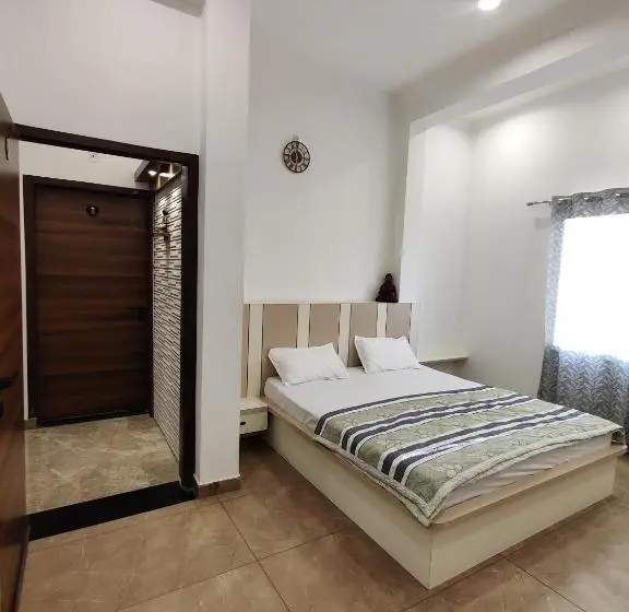 Superior-huone, Neelkanth Prime Retreat, Kekri