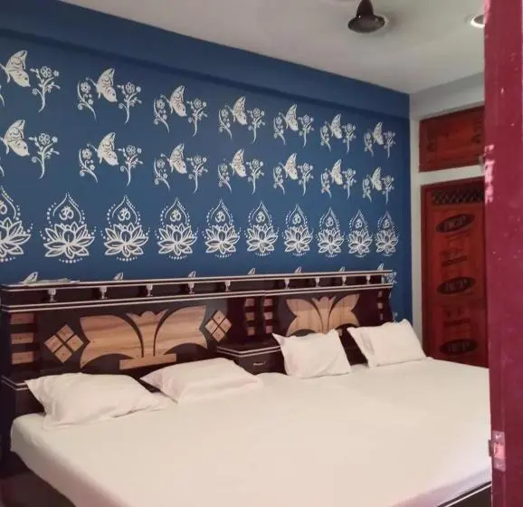 ファミリールーム, Shiv Niketan Guest House 200mtr From Shri Ram Mandir