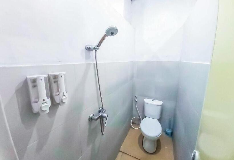 מיטה בחדר משותף, Shooting Star Hostel Kuta Redpartner Mixed Dormitory