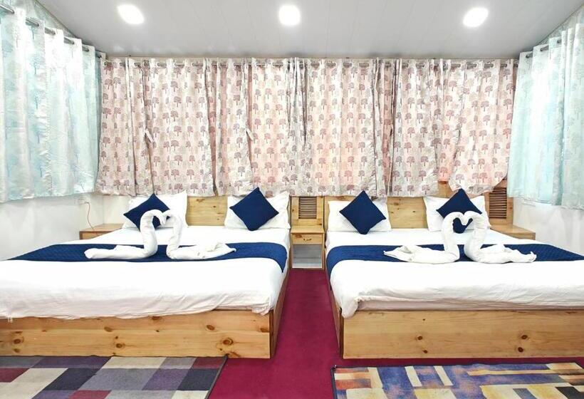 Семейный Номер Вид на Горы, The Mountain Pine