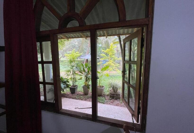 标准间, Bhawana Canal View Resort