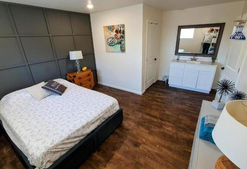 Family Suite, Bigfoot Hideout