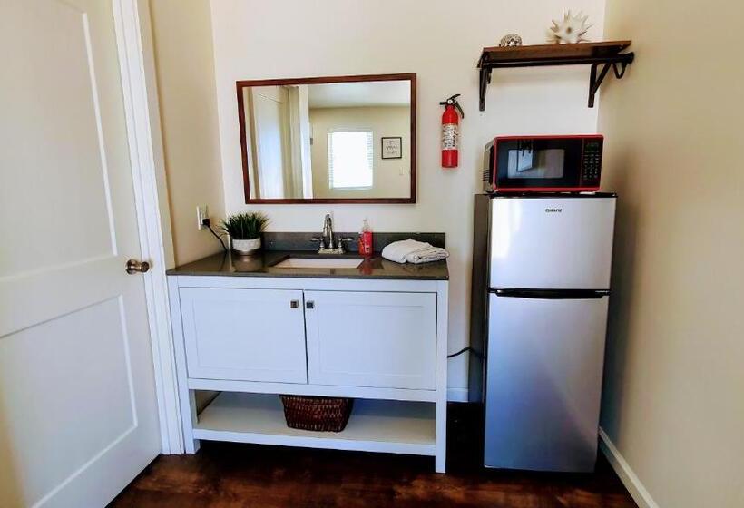 Номер Deluxe, Bigfoot Hideout