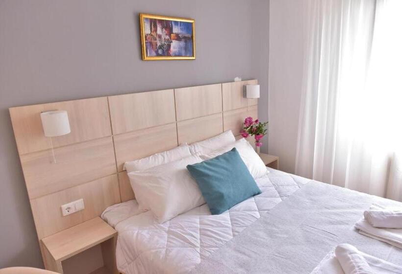 اتاق استاندارد با وان آب گرم, Villa Vlae