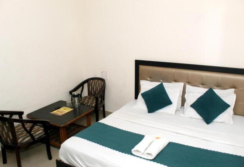 Quarto Estandar, Anand