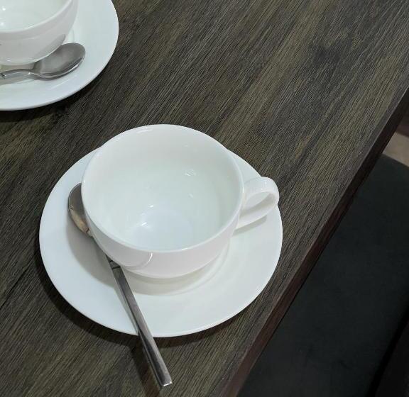 スタンダードルーム, Aparan