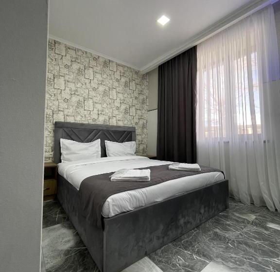 エコノミールーム, Aparan