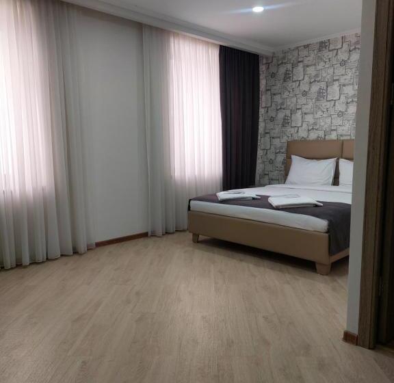 スタンダードルーム, Aparan