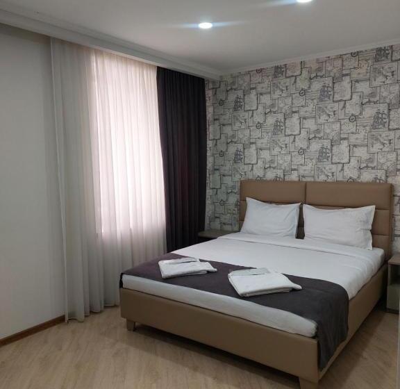 スタンダードルーム, Aparan