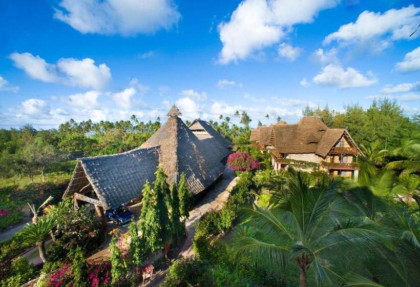 غرفة عائلية مطلّة علي حمام السباحة, Jaz Amaluna