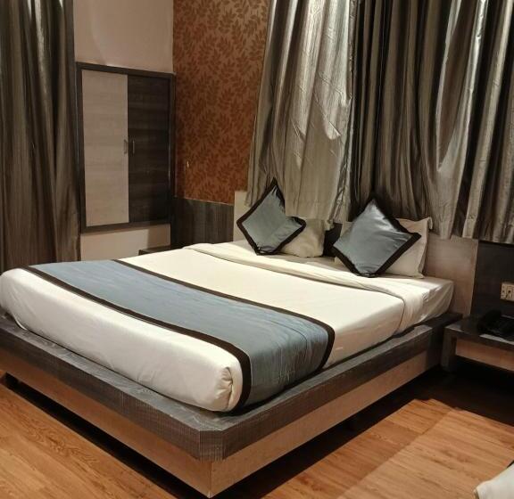 غرفة ديلوكس عائلية, Kiara Eshosans Palace