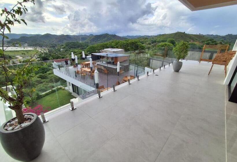 جناح, Villa Valito