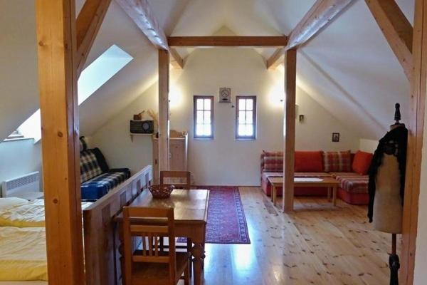 Семейный Номер, Hospoda Na Statku