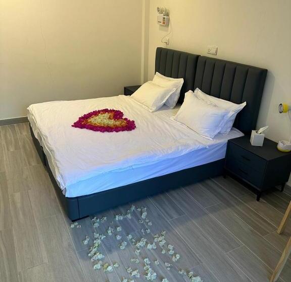 اتاق استاندارد, Mingzhuge