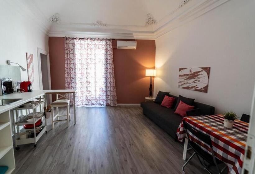 آپارتمان 1 خوابه, Molo Di Levante