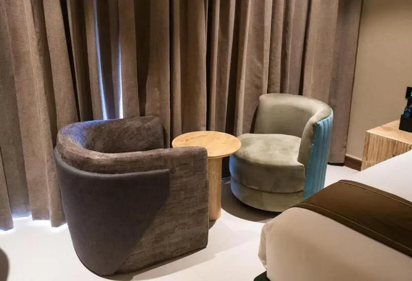 اتاق لوکس, Origin Boutique