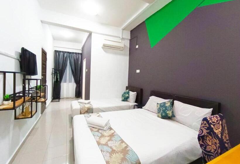 اتاق راحتی سه تخته, Salaam Suites