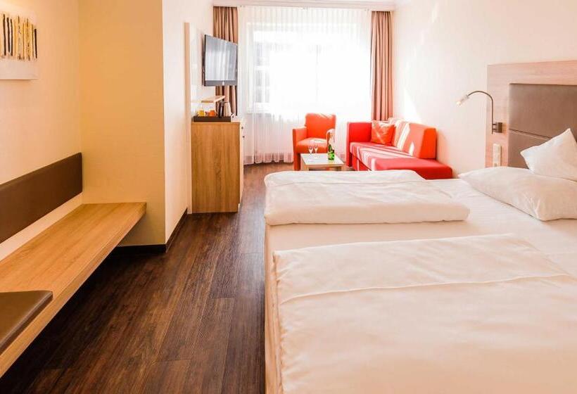 패밀리 룸, An Der Linah