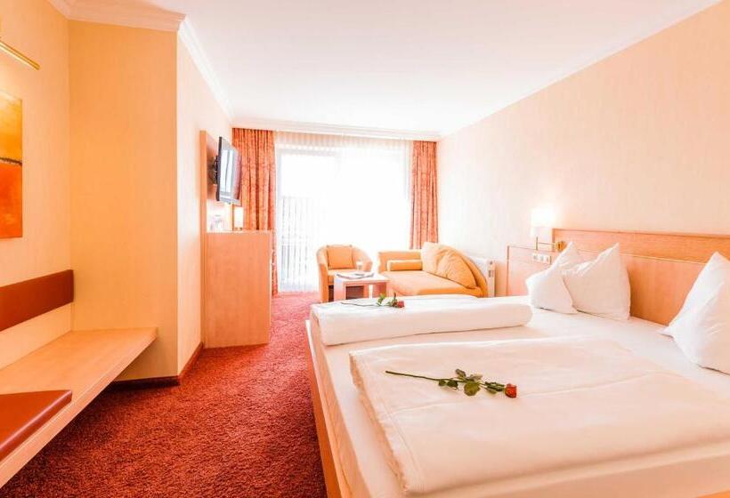 디럭스 룸, An Der Linah