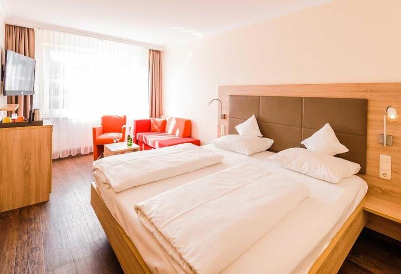 스탠다드 룸, An Der Linah