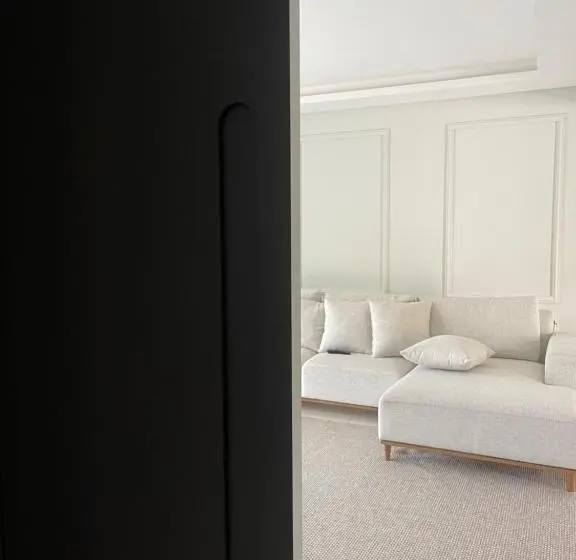 スタンダードルーム, Casa Com Quarto Disponível Em Guaramirim