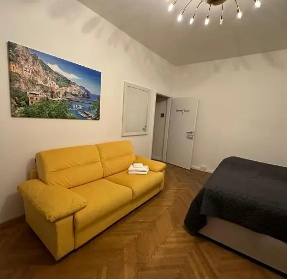 اتاق استاندارد با تخت بزرگ, Datri Petite Suite 1   3