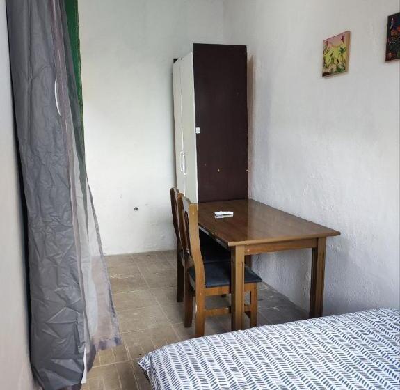 اتاق استاندارد یک نفره, Guattari House Santa Teresa