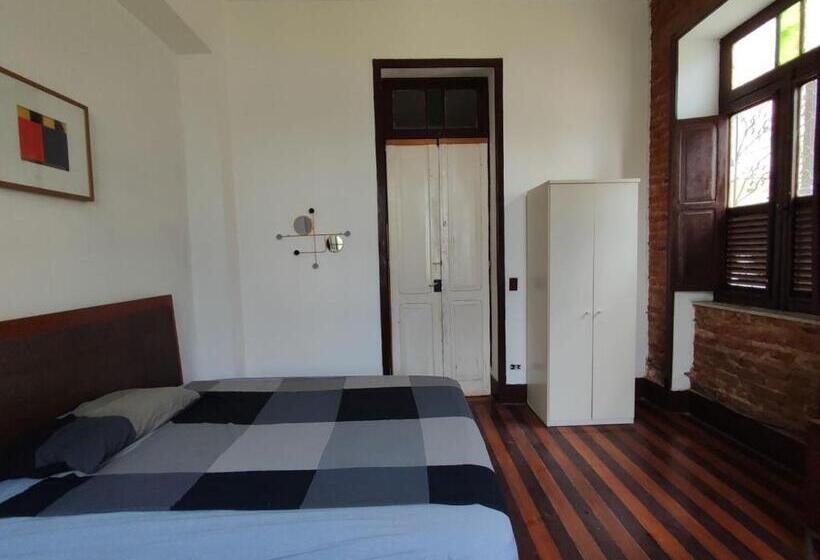 اتاق لوکس, Guattari House Santa Teresa