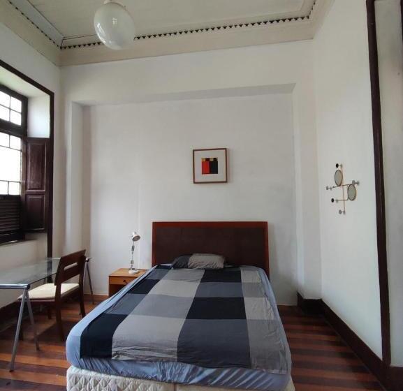 اتاق لوکس, Guattari House Santa Teresa