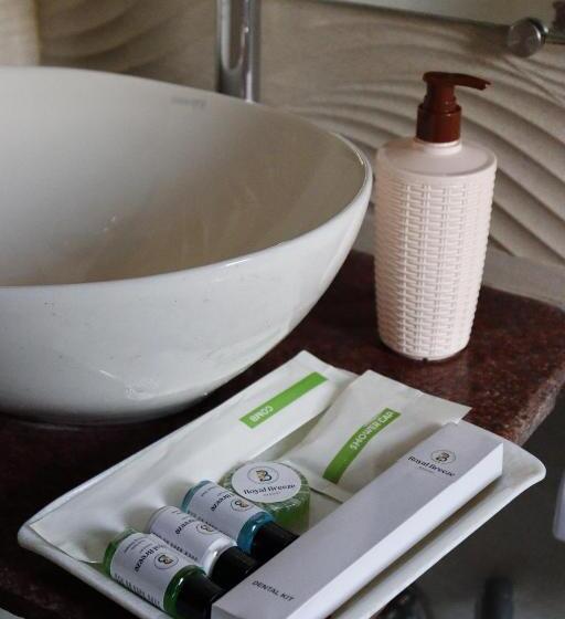 חדר משפחתי דלוקס, Royal Breeze Resort