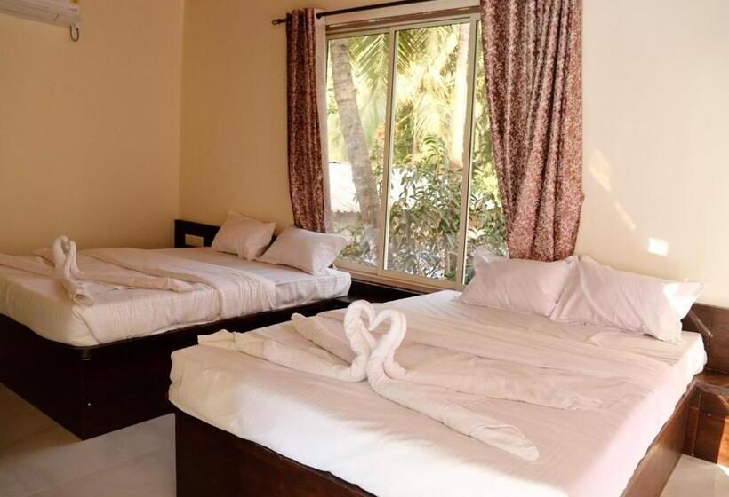 חדר משפחתי דלוקס, Royal Breeze Resort