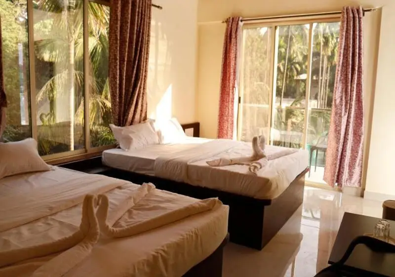 Deluxe-perhehuone, Royal Breeze Resort