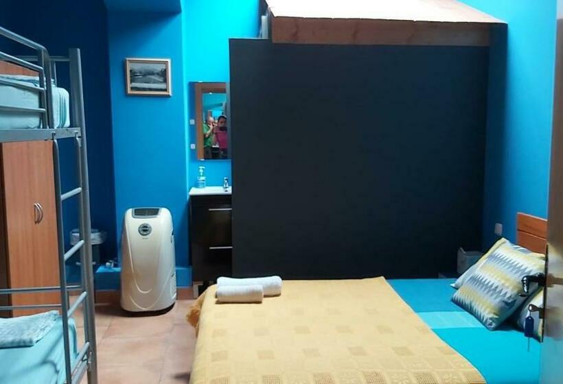 Четырехместный Номер Стандарт, Albergue Kortarixar
