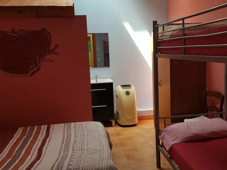 Семейный Номер, Albergue Kortarixar