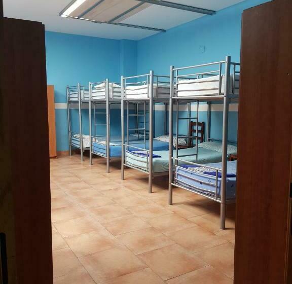 Кровать в Общей Комнате, Albergue Kortarixar