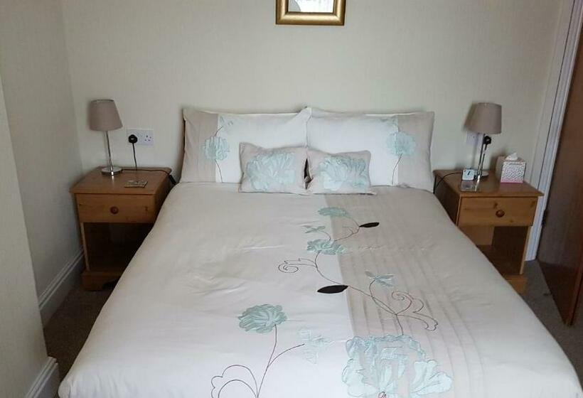 اتاق لوکس, Agar House