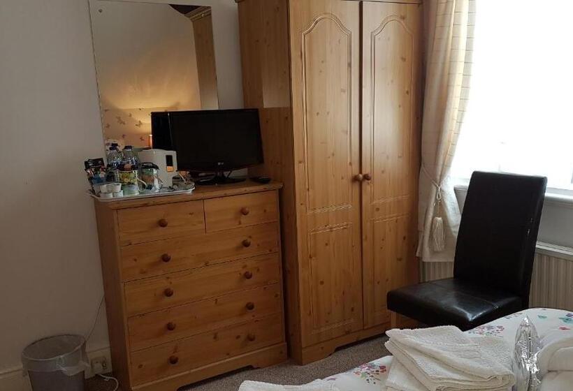 اتاق استاندارد با چشم‌انداز کوهستان, Agar House