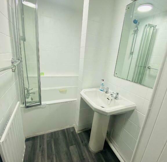 스탠다드 룸, Avalon