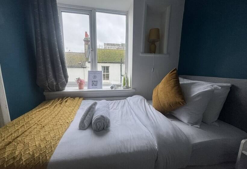 스탠다드 싱글 룸, Avalon