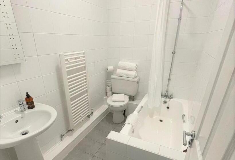 キングサイズベッドのスーペリアルーム, The Unicorn Skipton