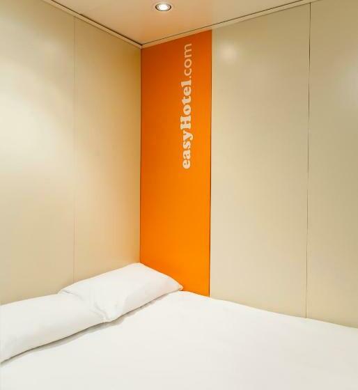 Номер Basic, Easyhotel Edinburgh